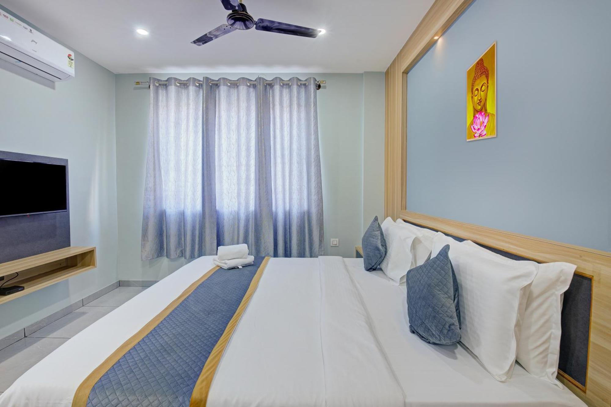 Hotel Park Lane Yelahanka Бангалор Экстерьер фото